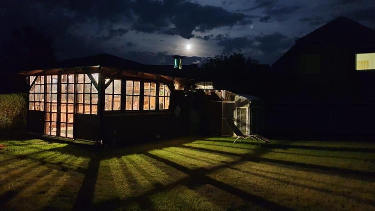 Ferienhaus Mit 2 Fewo In Mecklenburg Lägenhet Wesenberg Exteriör bild