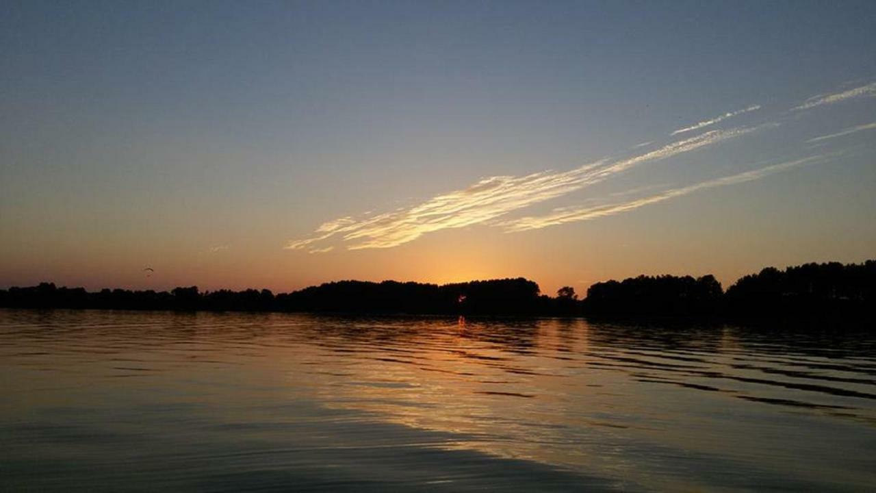 Ferienhaus Mit 2 Fewo In Mecklenburg Lägenhet Wesenberg Exteriör bild