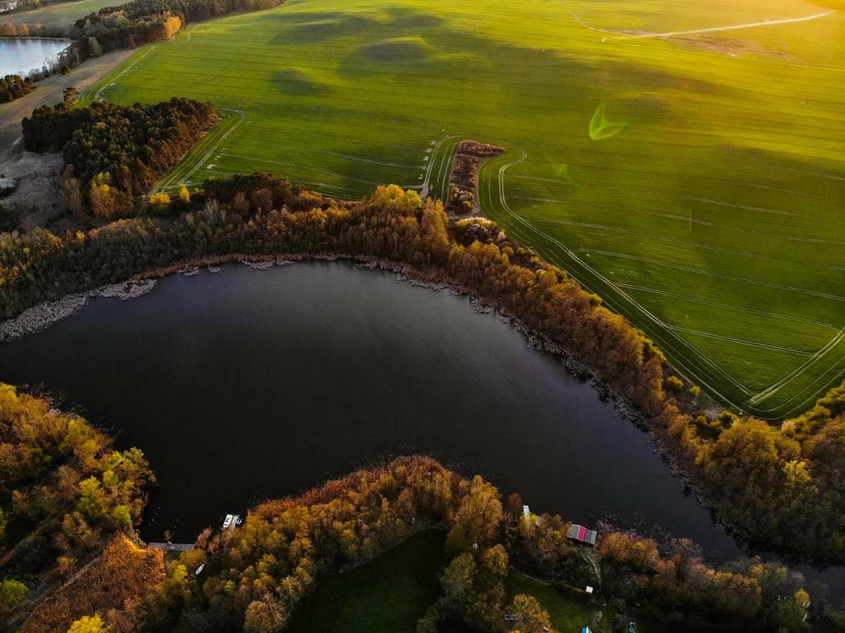 Ferienhaus Mit 2 Fewo In Mecklenburg Lägenhet Wesenberg Exteriör bild